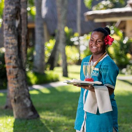 Outrigger Fiji Beach Resort Korotogo Exterior photo