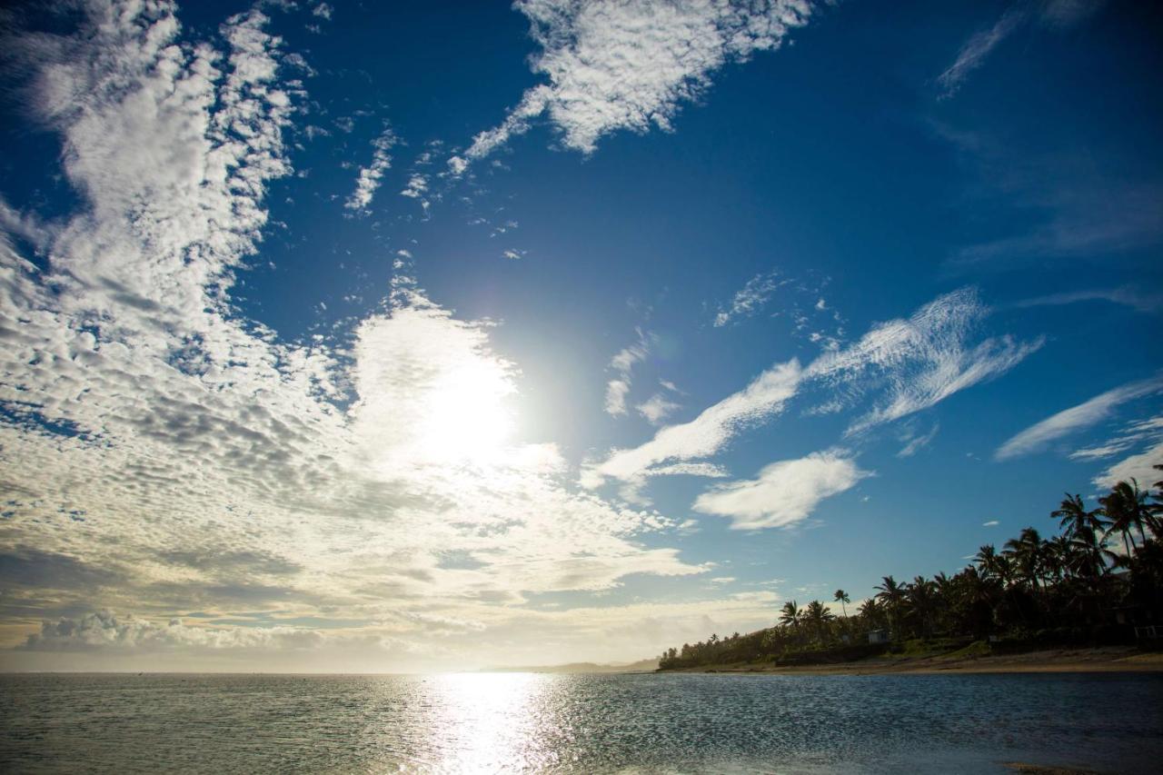 Outrigger Fiji Beach Resort Korotogo Exterior photo