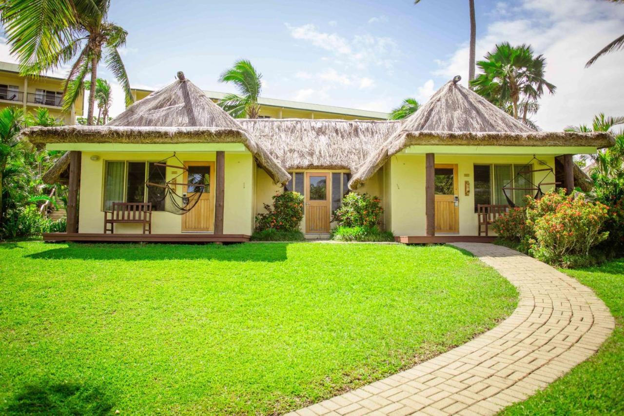 Outrigger Fiji Beach Resort Korotogo Exterior photo