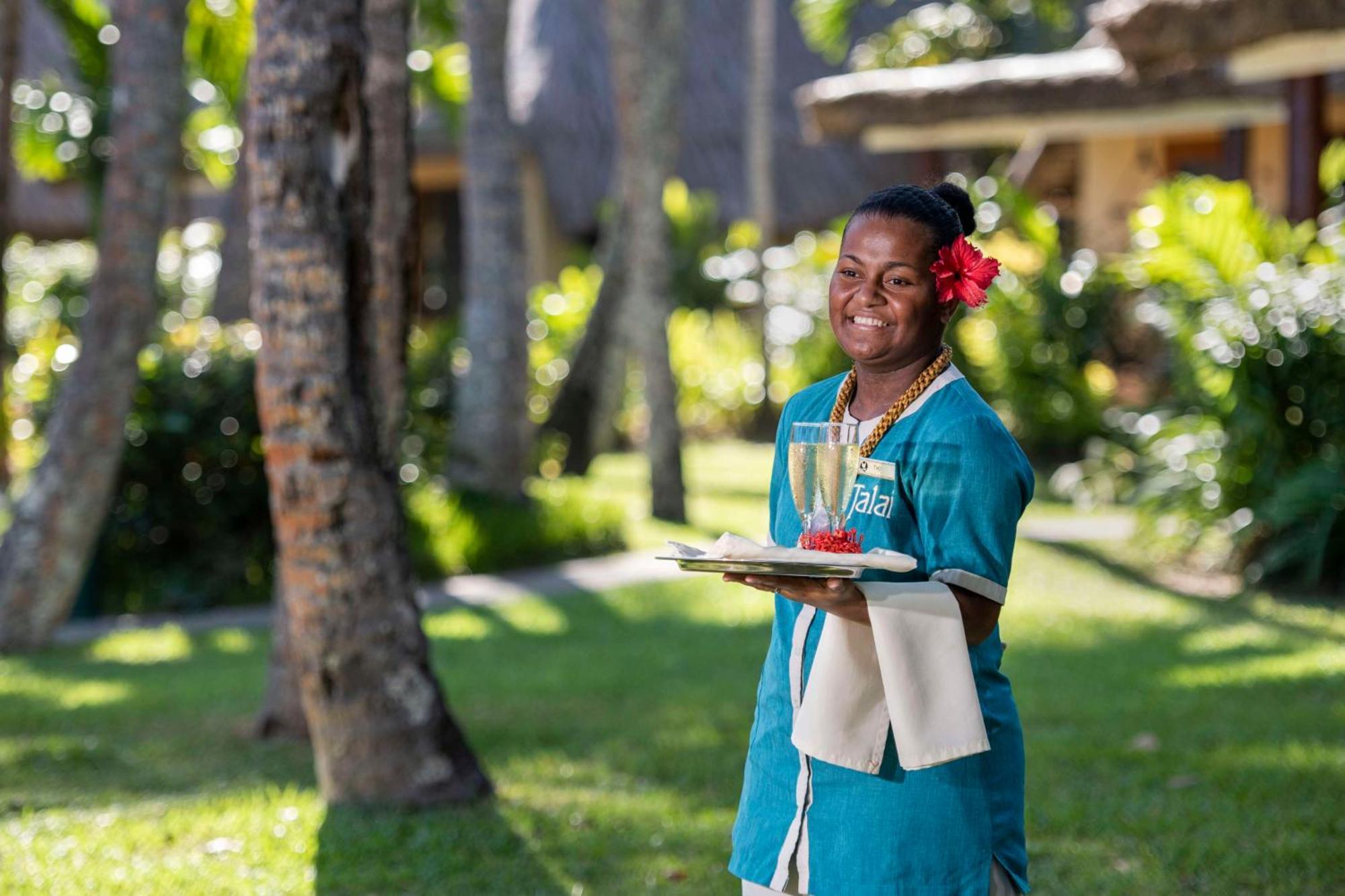 Outrigger Fiji Beach Resort Korotogo Exterior photo